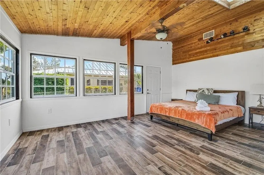 Relaxing Family Retreat In The Heart Of Sebastian 3 Bedroom Home