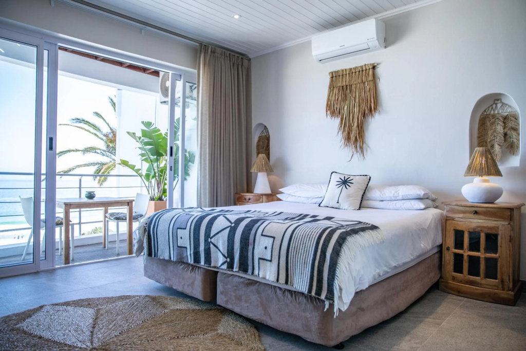 Sea Castle Hotel Camps Bay