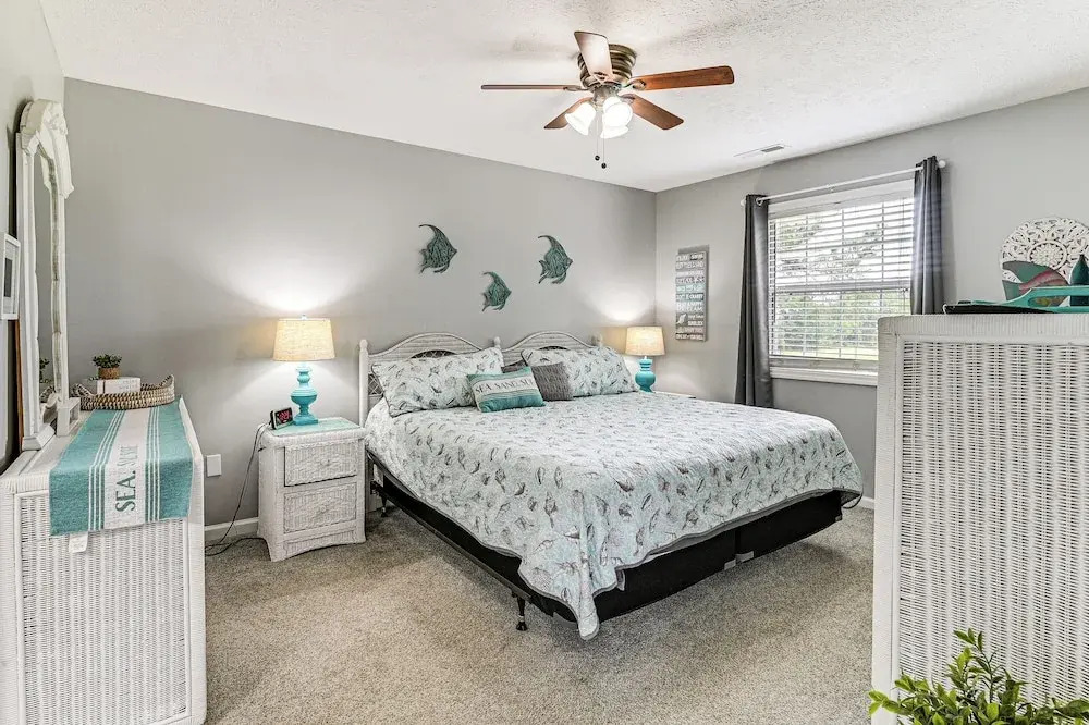 Pool Access & Golf View: Myrtle Beach Retreat!