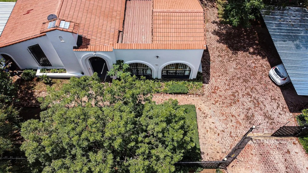 Chic Midtown Studio-1 Bed-solar-pool-fibre-samrand