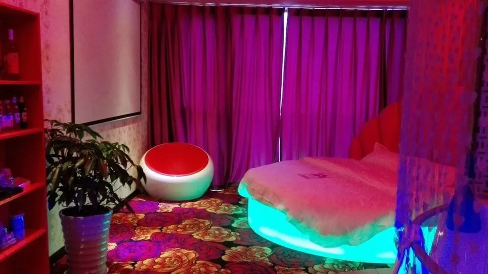 Romantic Love Theme Hotel