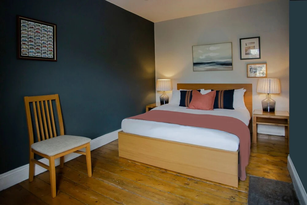 Sleek & Stylish Bristol Getaway With Garden
