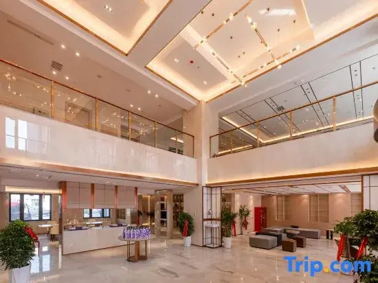 LAVANDE  Hotel (Hunchun Century Square Store)