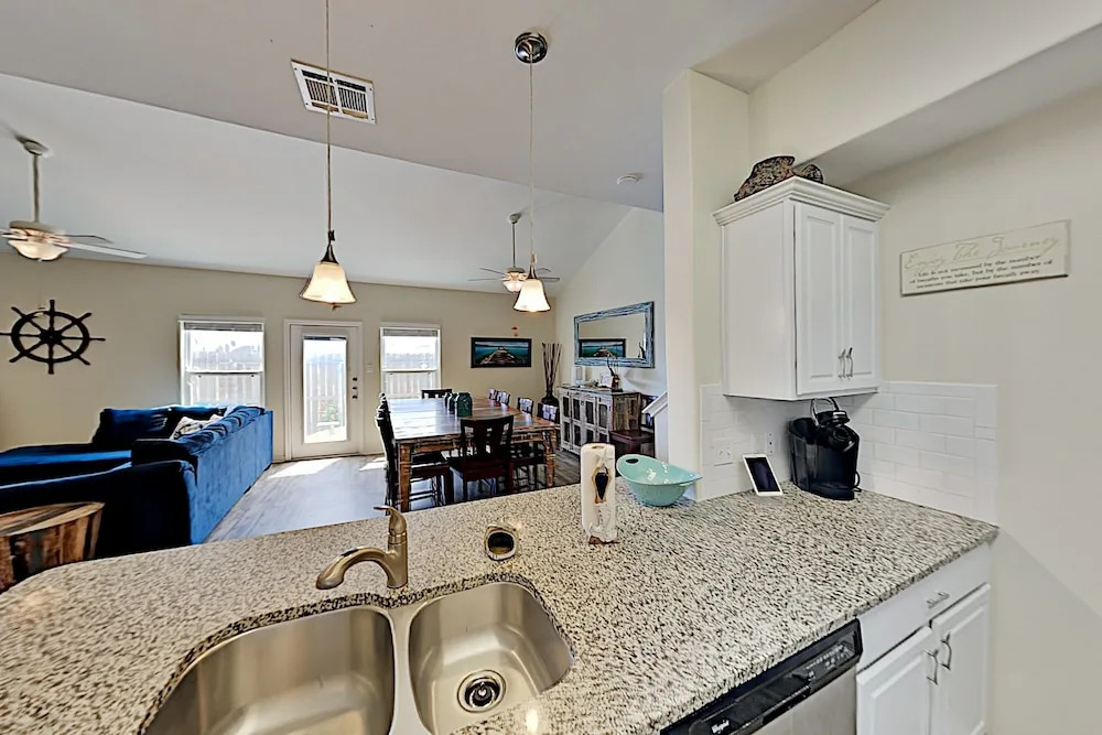 Nautical Nemo Cay Next To Waves Resort 5 Bedroom Townhouse