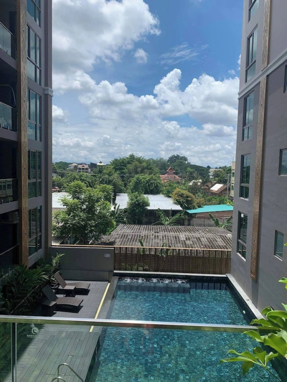 Room-luxury Condo, Chaing Mai Night Baza