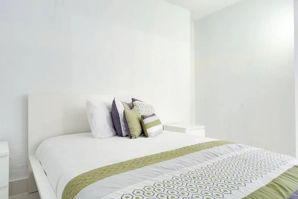 Lovely 3 BR unit by the beach- remodeled-STR-00604