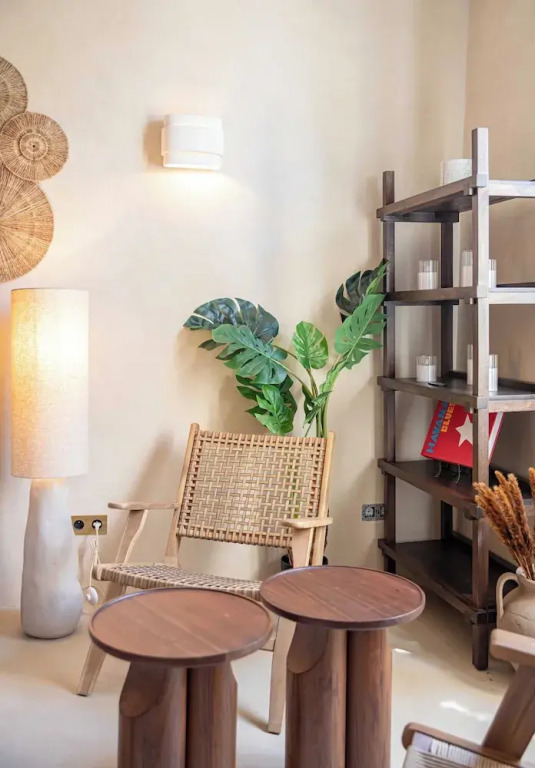 Magnificent apt - 2br/6p - Heart of Saint-tropez