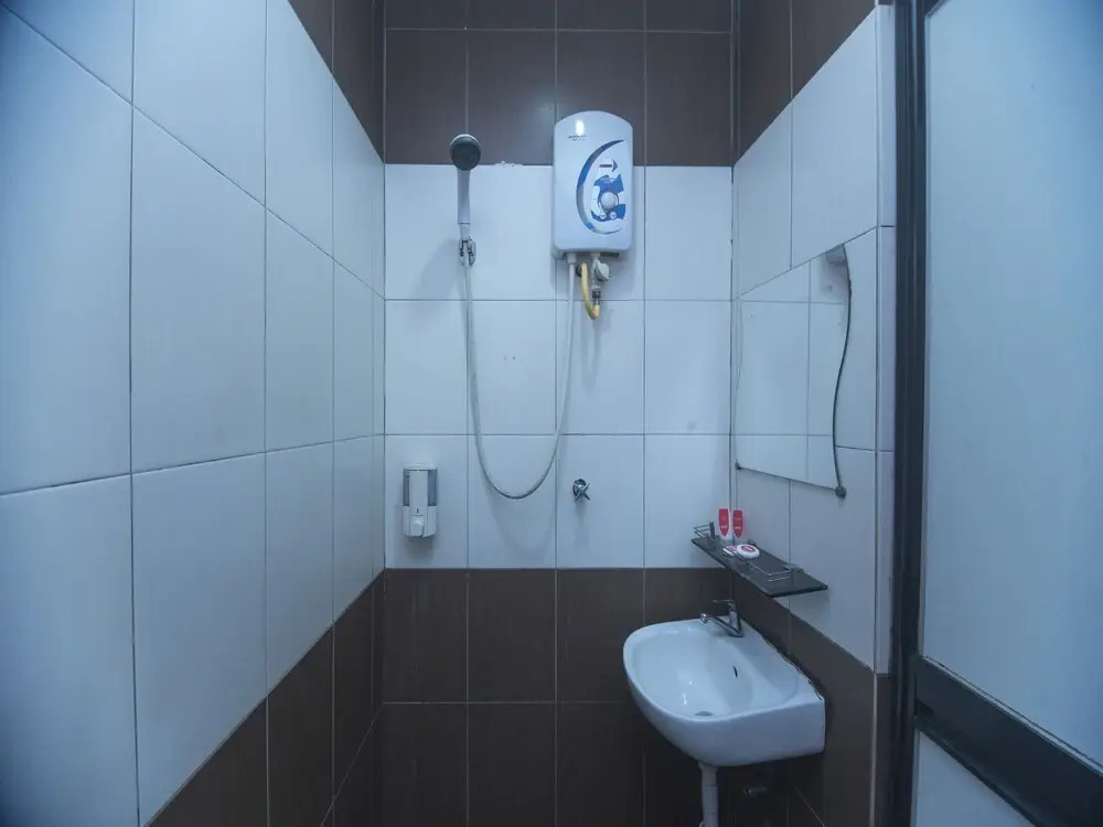 Oyo 11344 I Home Hotel