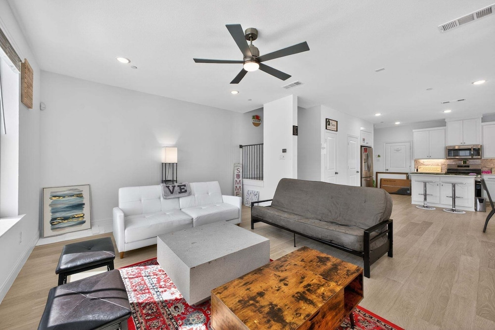 Private Escape Near Dfw Fort Worth At&t Fifa 2 Bedroom Home