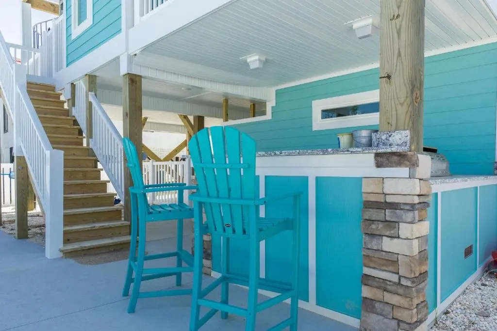 Wait N Sea by Oak Island Accommodations