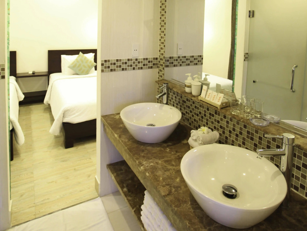 Vaia Hoi An Boutique Hotel