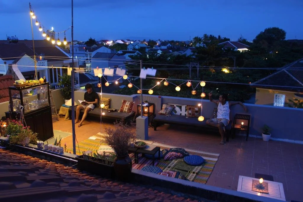 Tipi Hostel