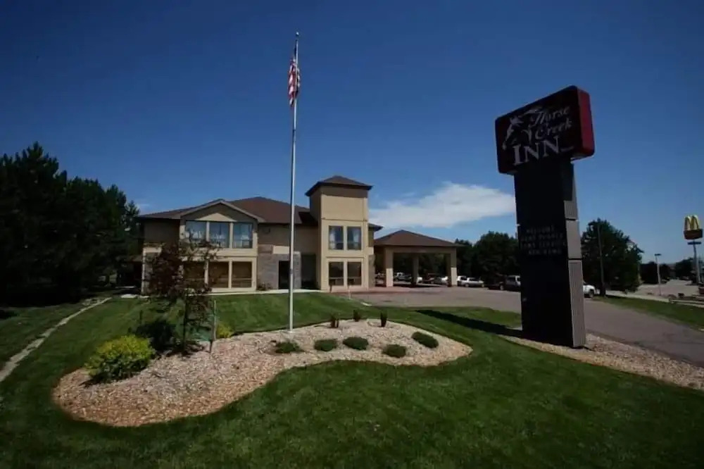 Horse Creek Inn