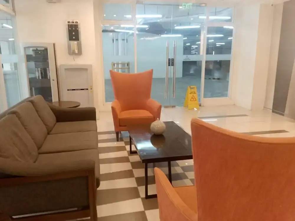 2BR/Pioneer Woodland connected to Metro Rail Station SM Light Boni Mandaluyong Manila Philippines
