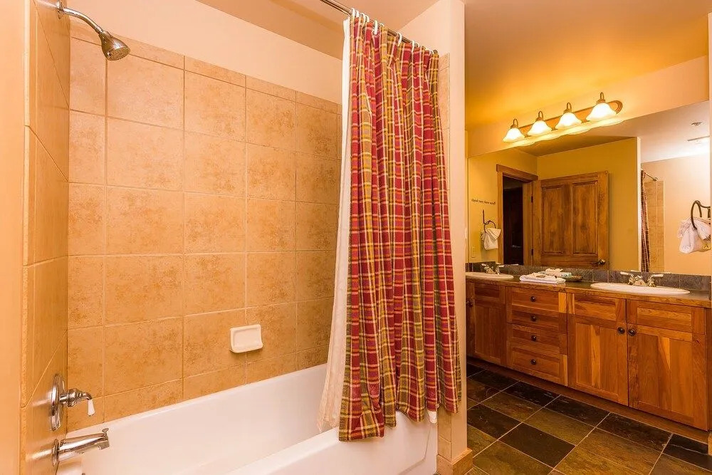 Red Hawk Lodge #2262 - 2 Br Condo