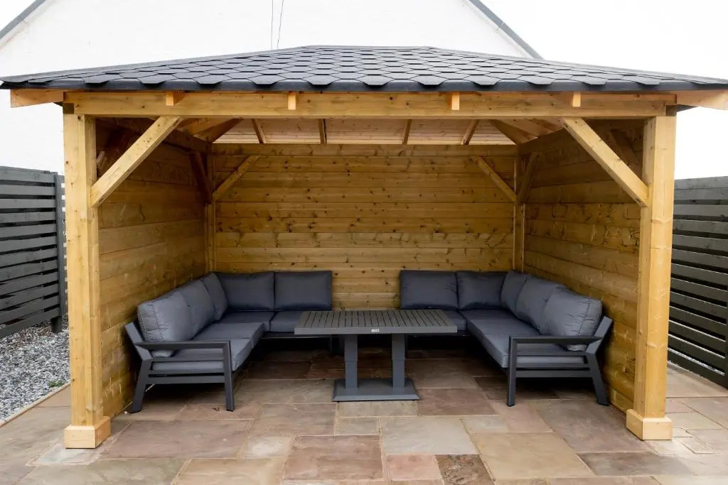 Westertonhill Lodges - Private Hot Tub Hire Available