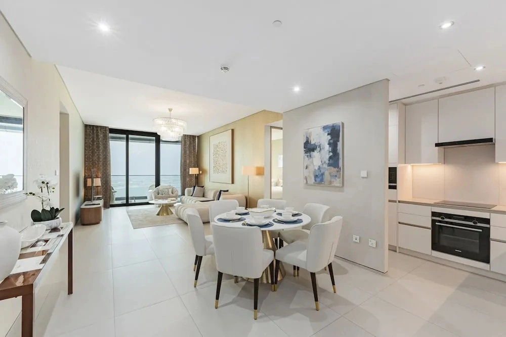 Live the Vibe Upgraded 2BR JBR Coastal Living