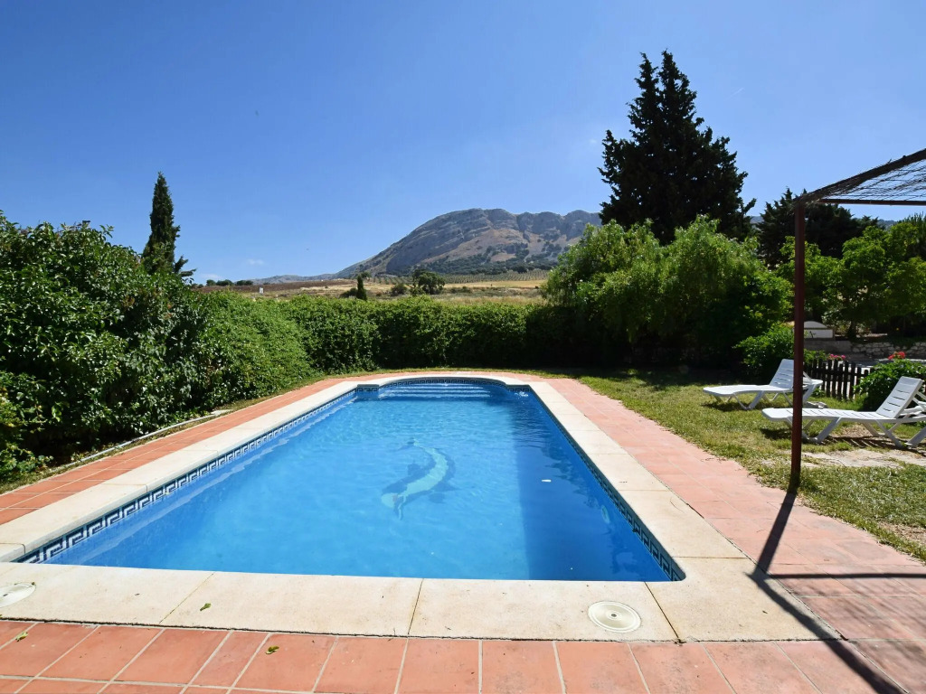 Luxurious Villa in Loja With Swimming Pool