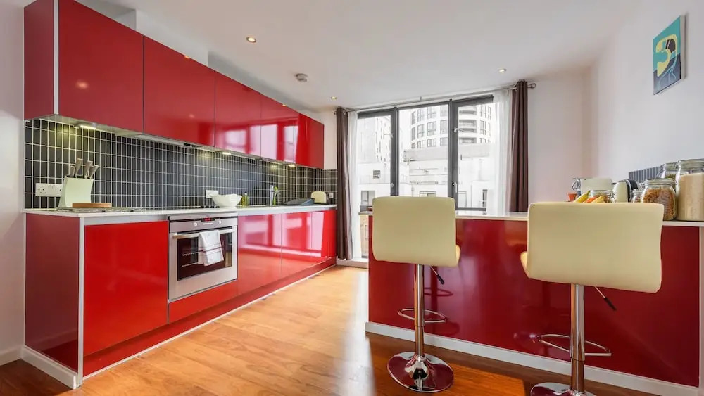 Stunning modern 2 double bedroom apartment