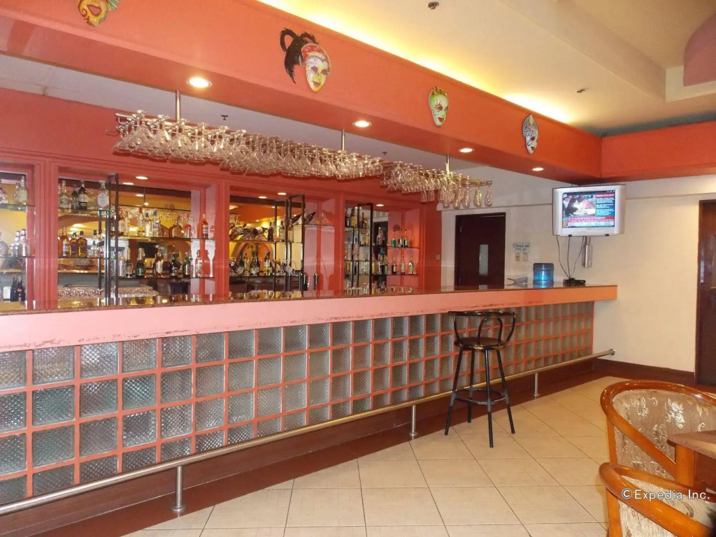 Grand Regal Hotel Bacolod