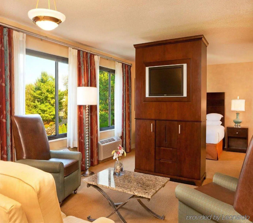 DoubleTree by Hilton Boston/Bedford Glen