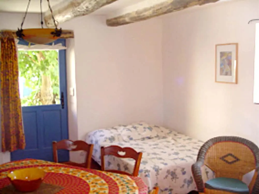 House With 2 Bedrooms in Allemagne-en-provence, With Furnished Garden