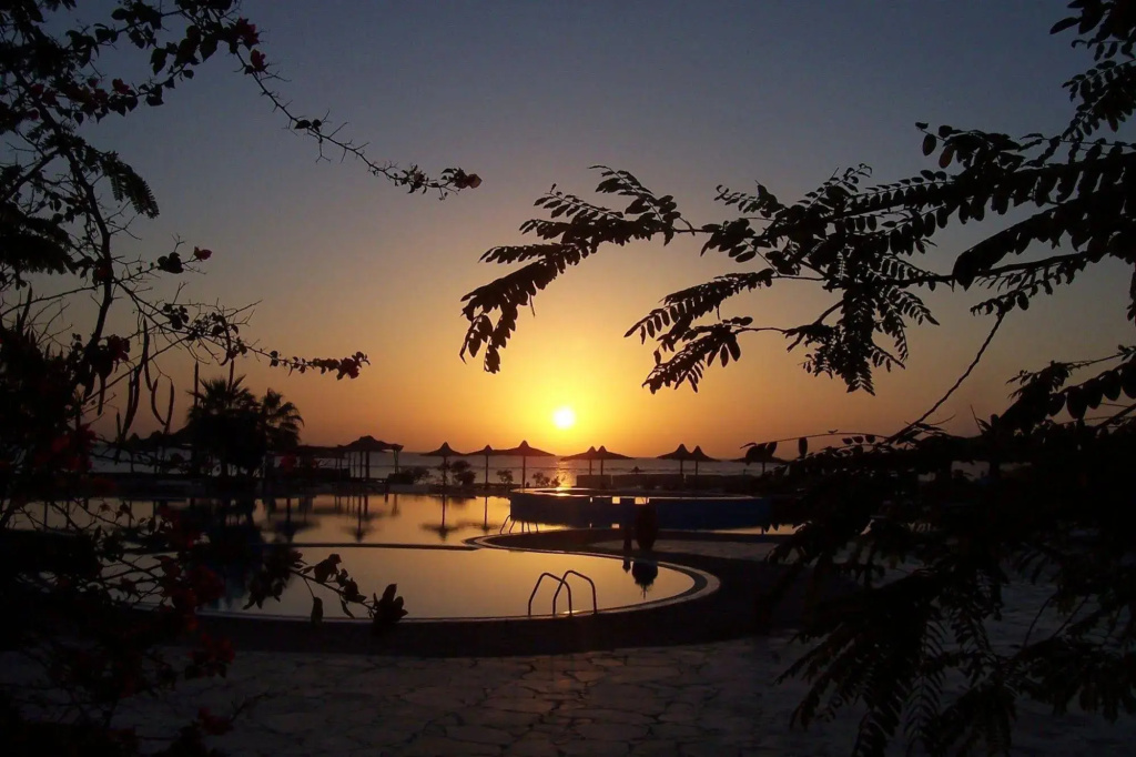 Reef Oasis Blue Bay Resort & Spa
