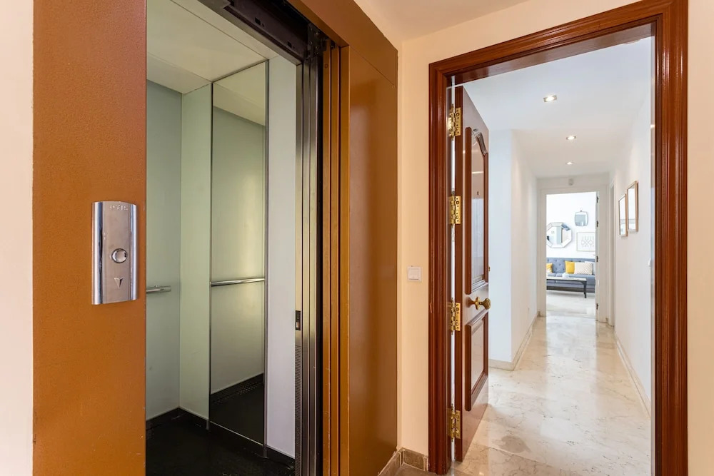 Genteel Home Paseo de Reding II