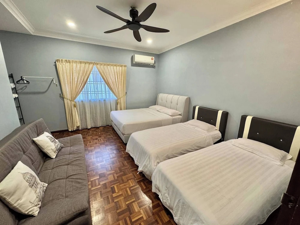 Spacious 4-bedroom House in Tebrau City, Johor Bahru