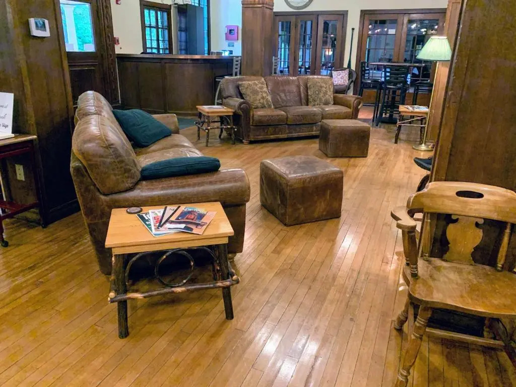 Gordon Beach Inn