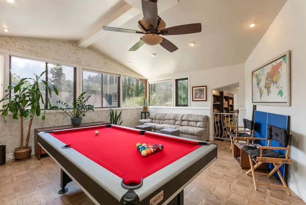 Skyhill Oasis W/ Hot Tub Walk To Universal 4 Bedroom Home