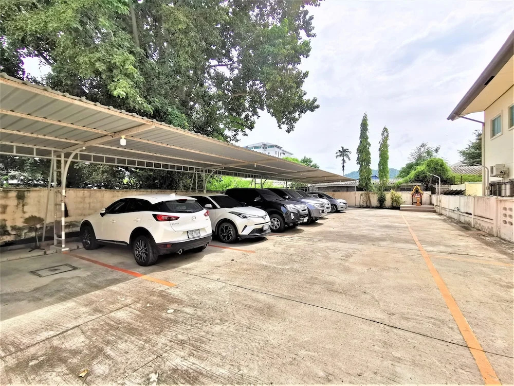 Hua Hin Irooms
