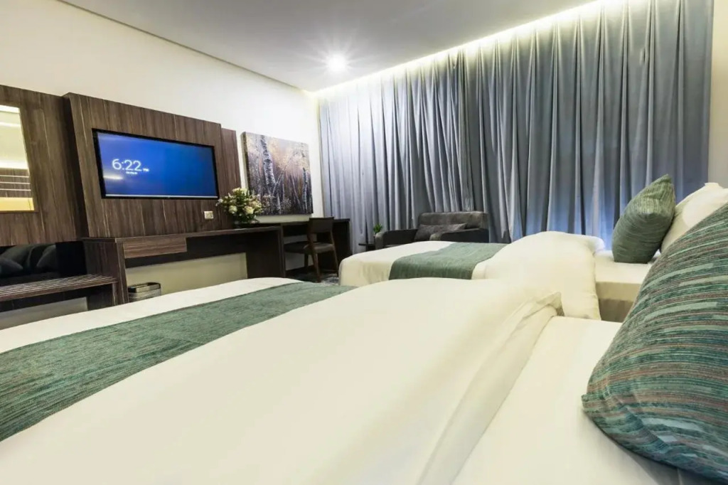 White Diamond Hotel Sari