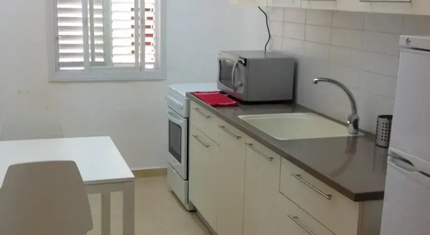 Guys Apartments