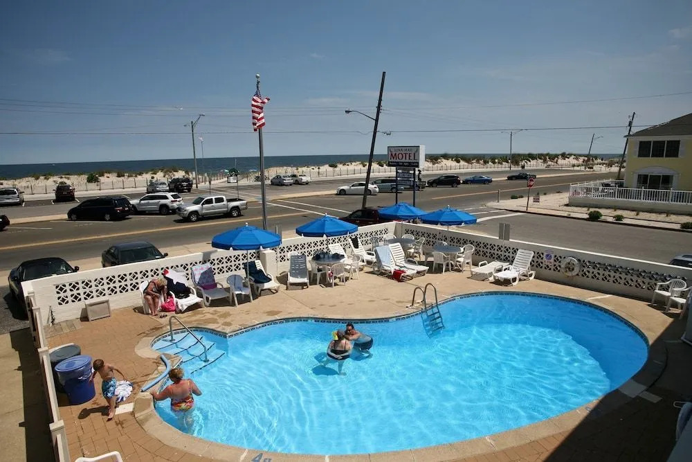 Luna Mar Motel