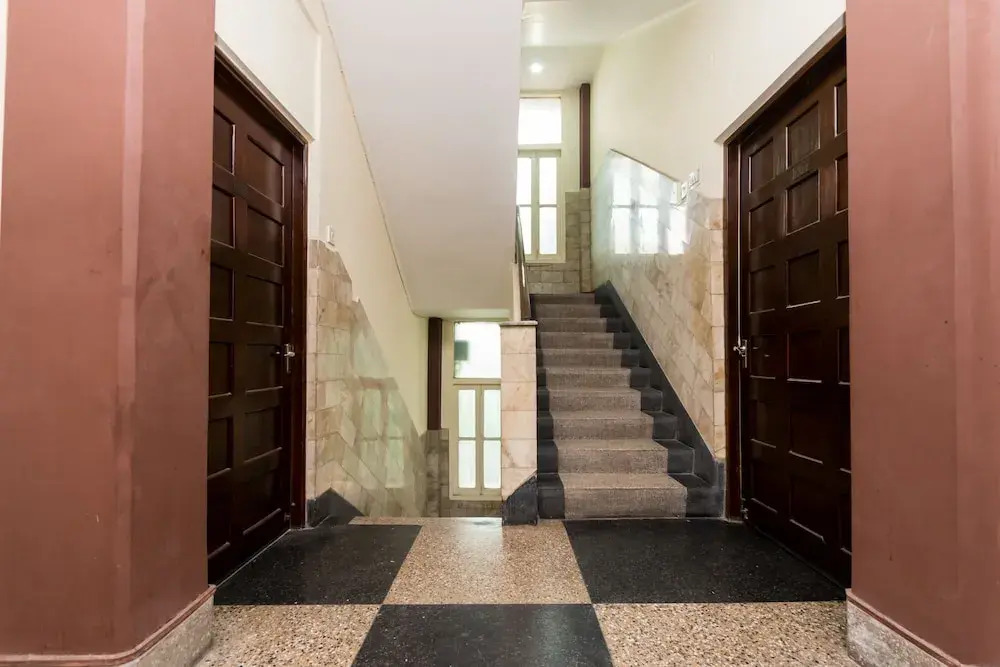 OYO 7326 Hotel Penguin