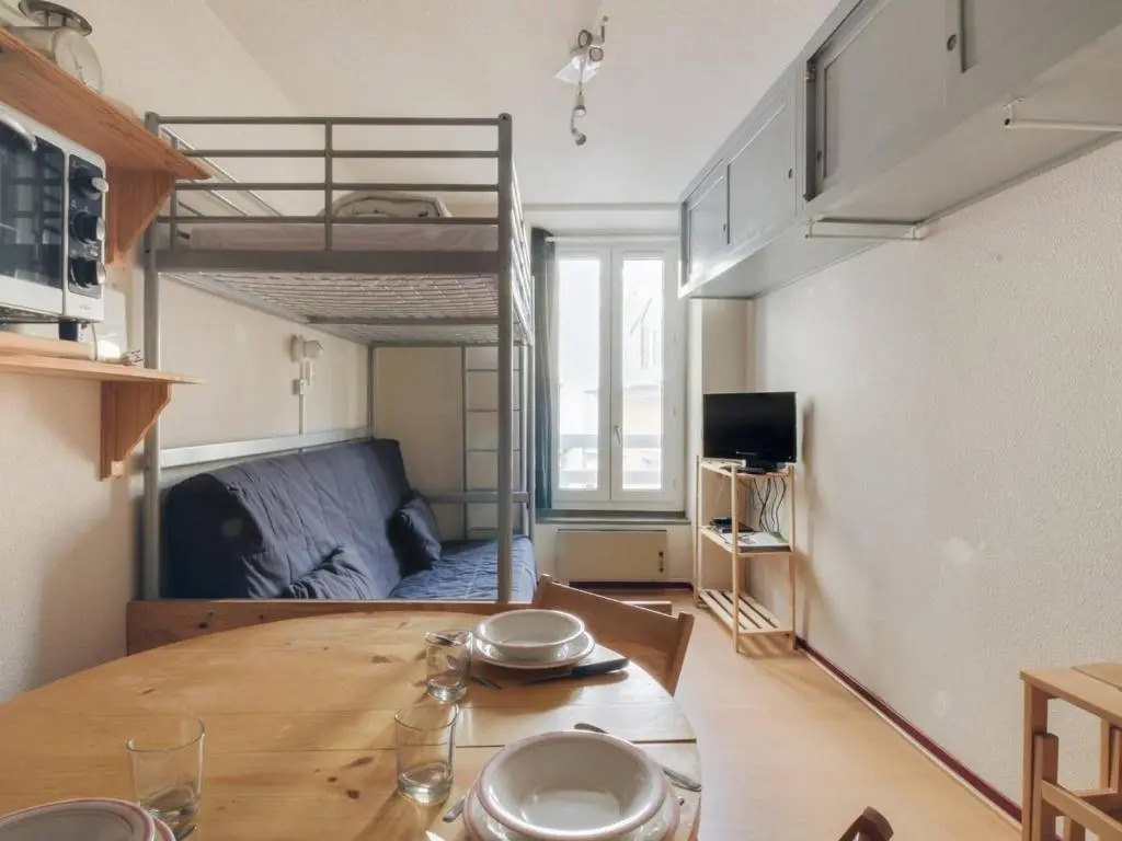 Appartement Cauterets, 1 pièce, 2 personnes - FR-1-401-146