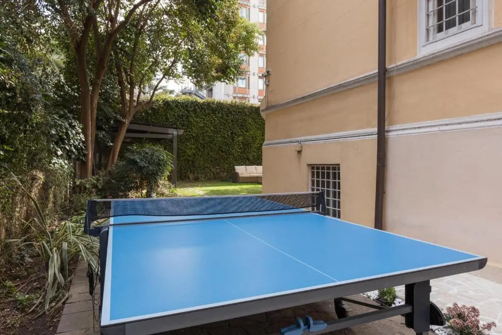 Amazing 4 bedrooms apartment with garden