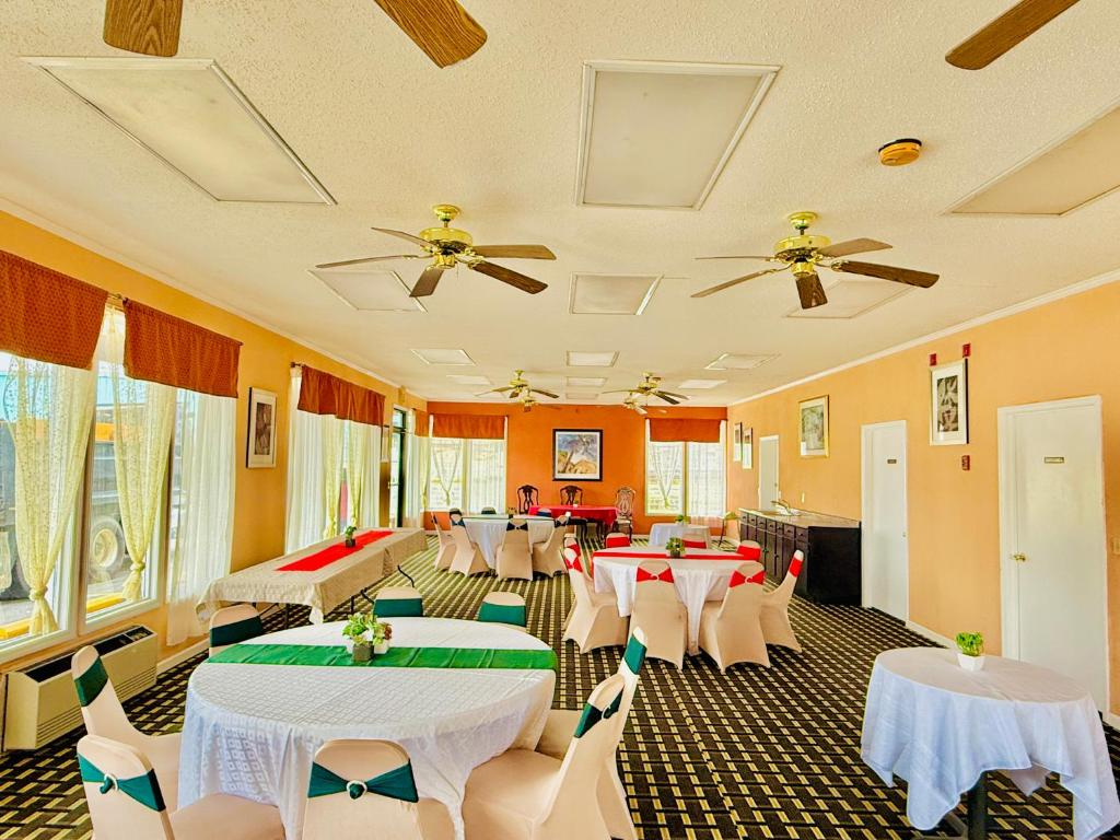 Travelodge by Wyndham Thomasville AL