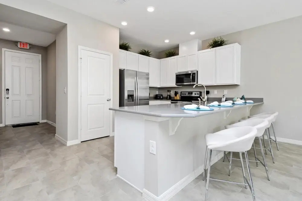 Stunning 4 Bd w Gameroom Close to Disney 5110