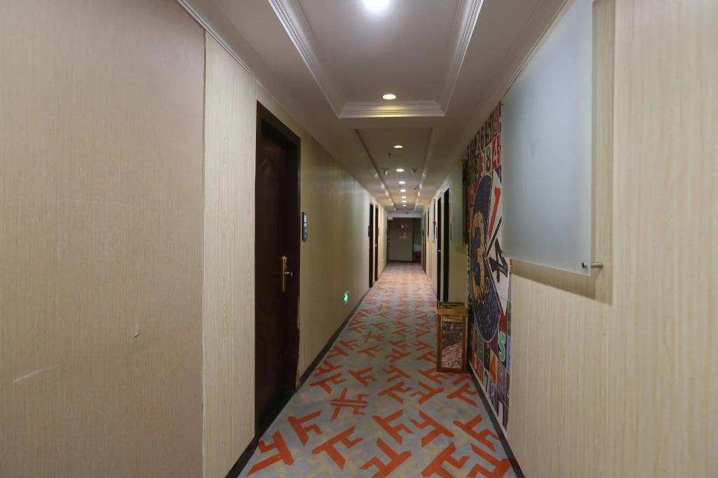 PAI Hotel·Chongqing Jiangbei Airport Changfu Road Light Rail Station