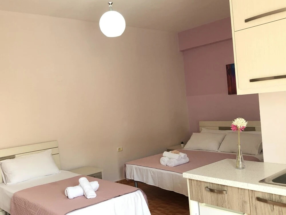 Briken Aparthotel
