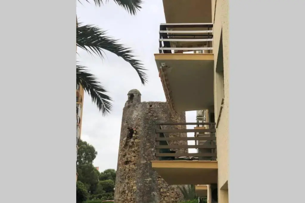 Très bel appartement avec piscine et tennis entre amis ou en famille
