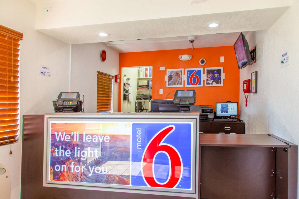 Motel 6-Phoenix, AZ - Airport - 24th Street