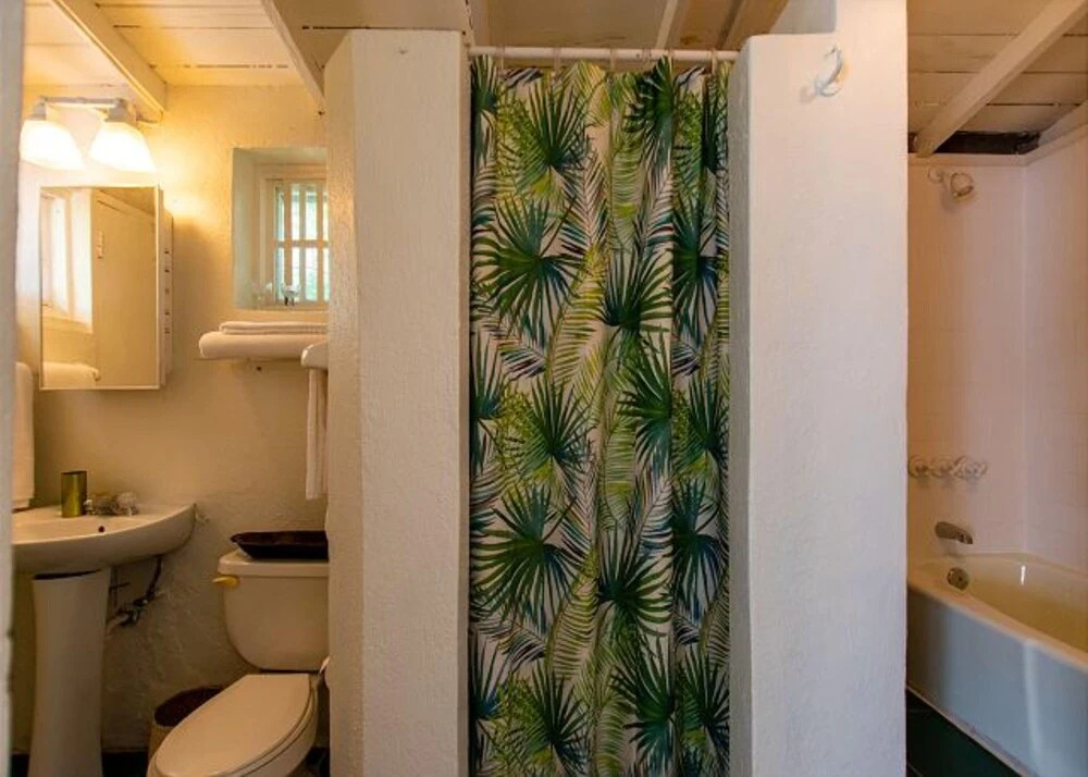 Folly & Guest House by Eleuthera Vacation Rentals