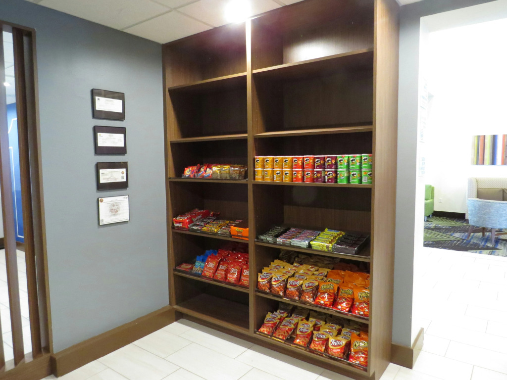 Holiday Inn Express & Suites Spring Hill by IHG