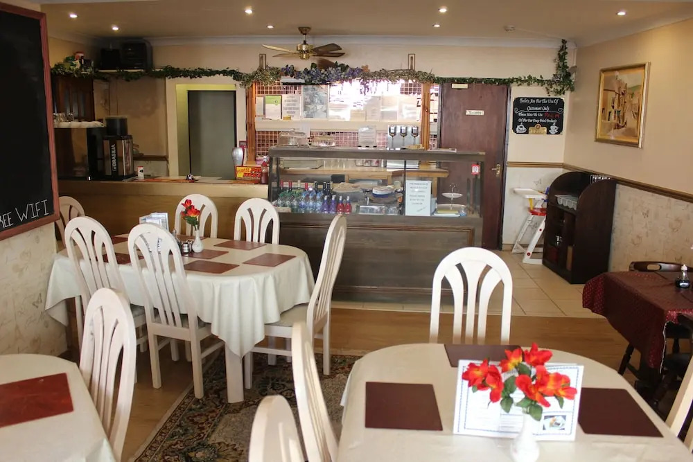 Middlegate Hotel