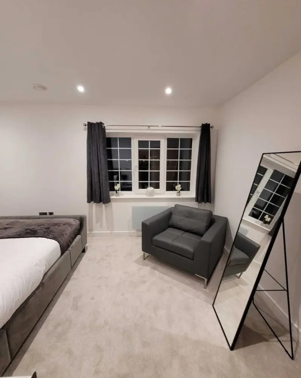 Lux 1 Bed Flat In The Heart Of Rochester