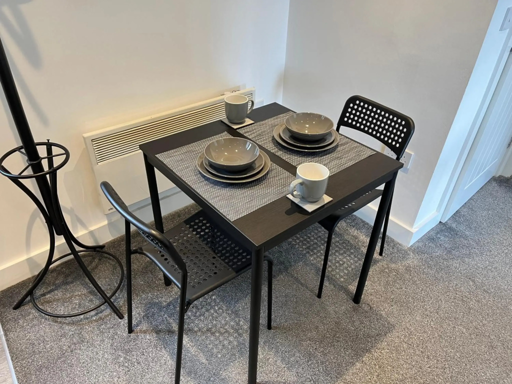 Modern Serviced Apartment - Near City Centre