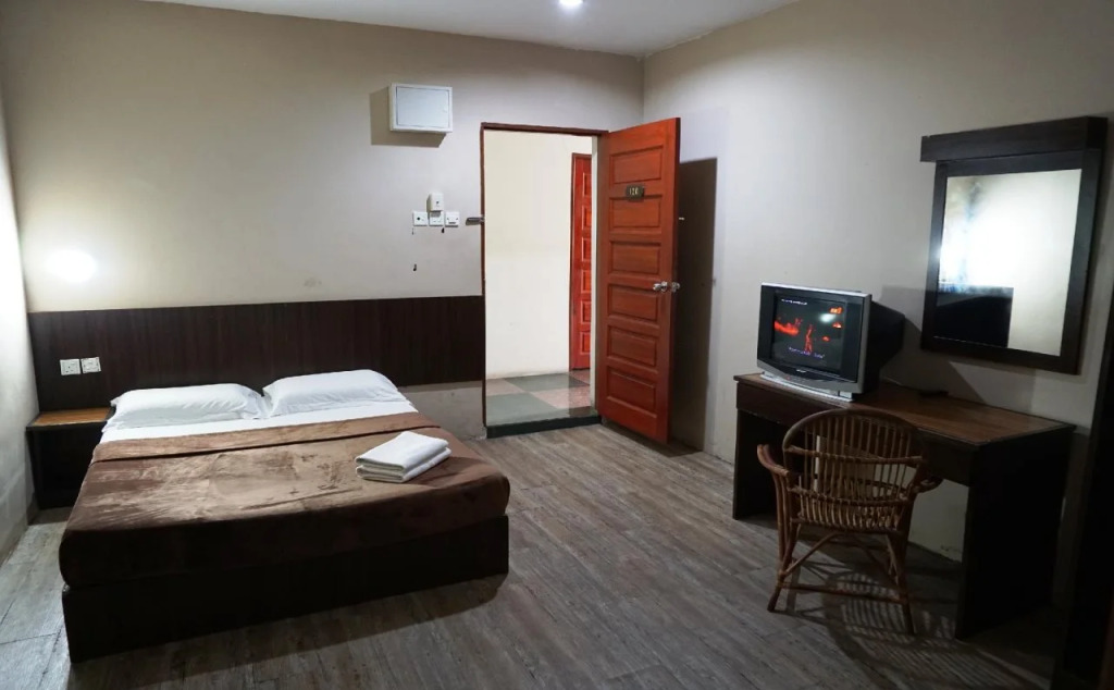 1 Baron Motel